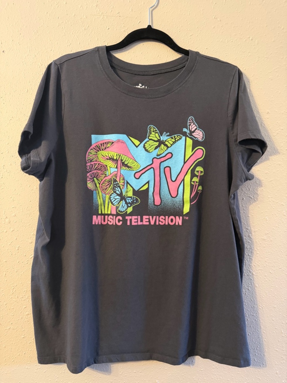 Torrid | MTV Short Sleeved Gray T-shirt | Size: 2
